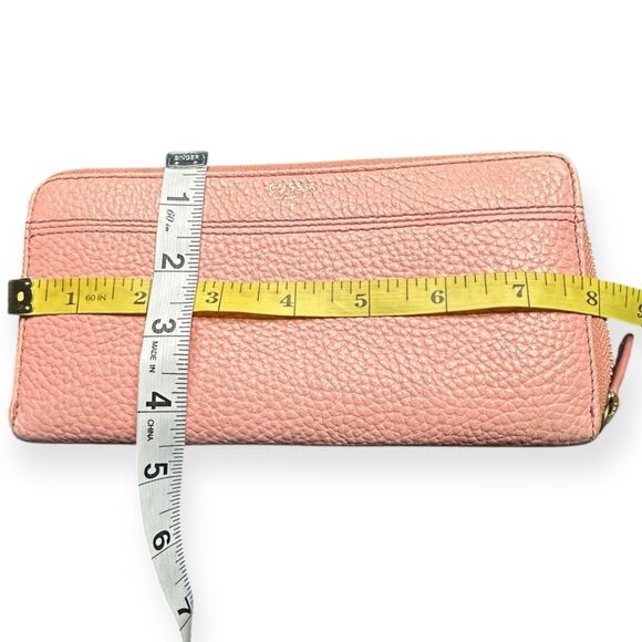 👜 FOSSIL Women’s Blush Pink Pebbled Leather Zip-Around Wallet – One Size - Picture 2 of 4